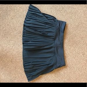 Lululemon black tennis skirt